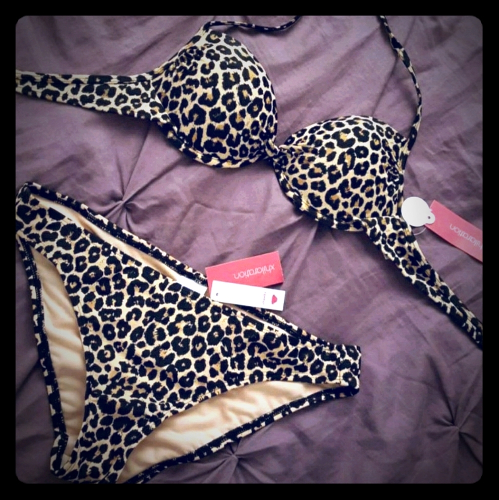 Leopard print bikini